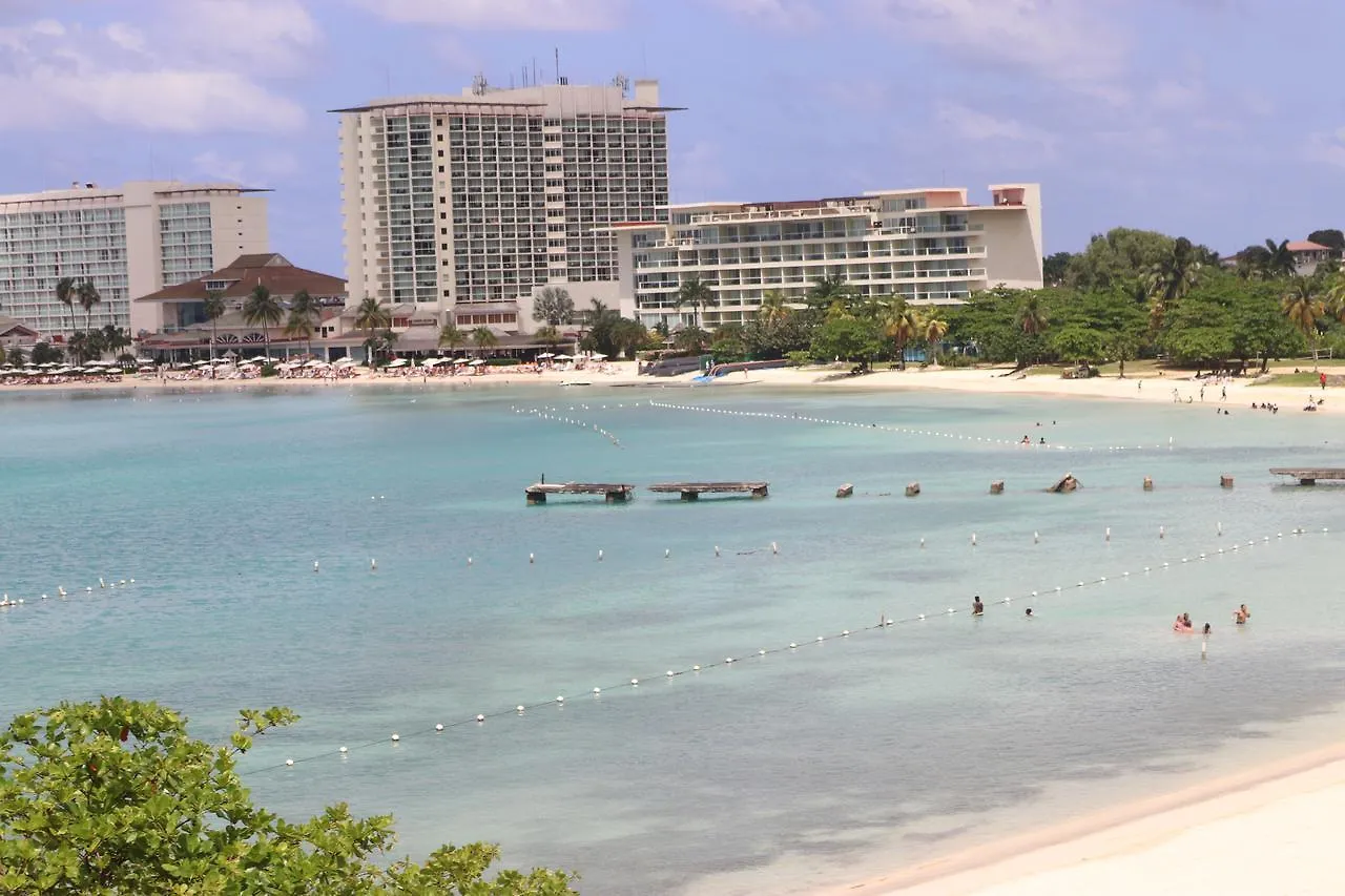 Angel Fish Beach Suite At Turtle Towers Ocho Rios Jamaica